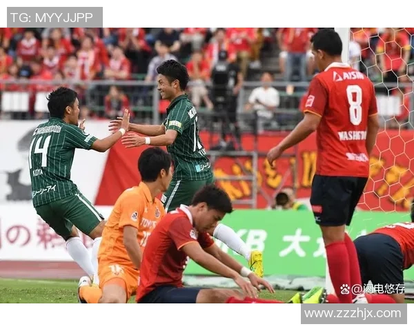 上海上港与广州富力激战正酣比赛结果揭晓引发球迷热议